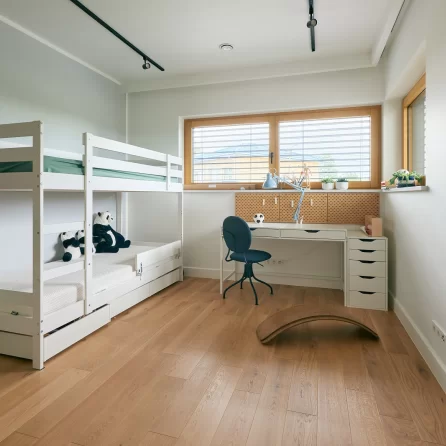 Wonder Floor Oak Canton Class Object