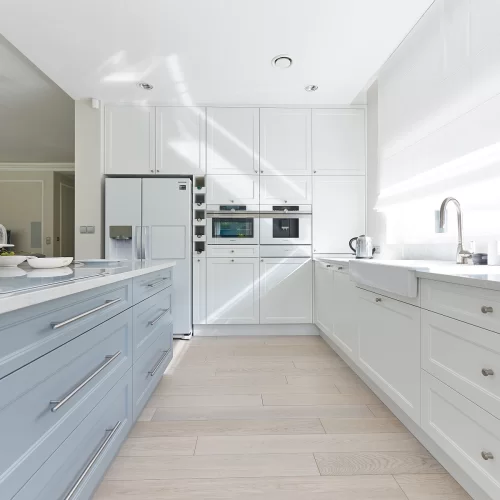 Drewniana podłoga w kuchni – rozwiązanie dobre czy nie?