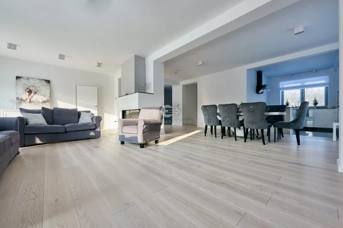 Polish Oaks - Aged Bleached Oak