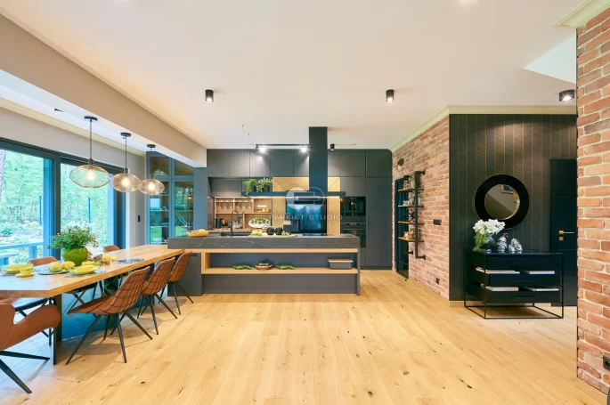 Art Of Wood Oak Tivoli Rustik - Black Spatula