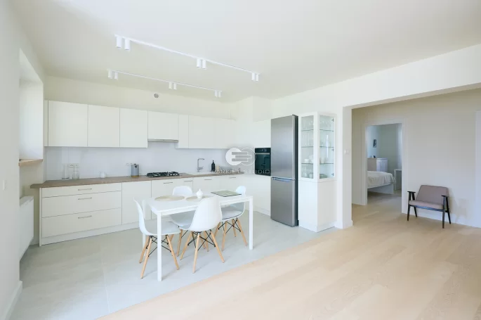 Boen Jesion Andante Lacquer Live Pure