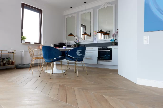 Color Floor French Spruce Oak Coffee