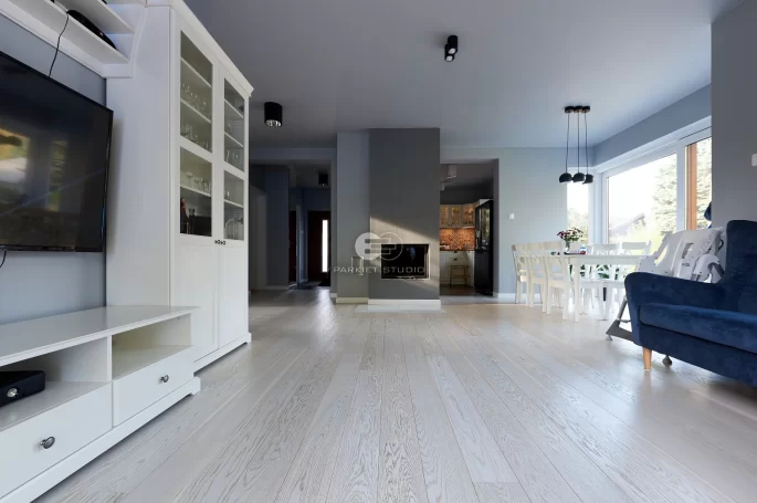 Finish Oak Board Whitewashed Natural