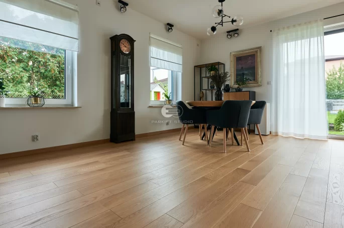 Finish Oak Exclusive and Natural Board