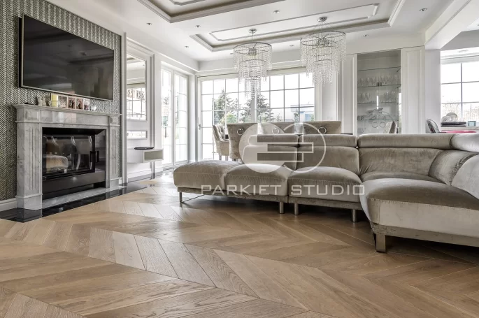 Finish French Spruce Oak Caffe Latte