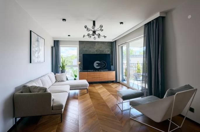 Finish French Spruce Oak Thermo Antique