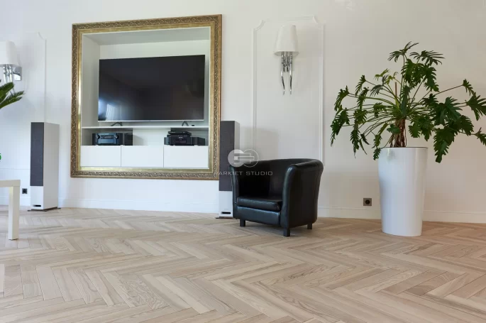 Finish Oak Parquet Whitewashed