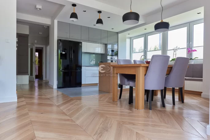 French Spruce Oak Polar Color Floor