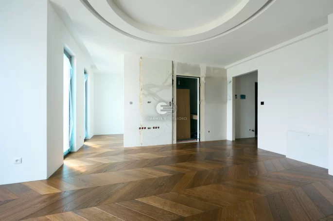 Floor installation - Finish French Spruce Oak Thermo Antique