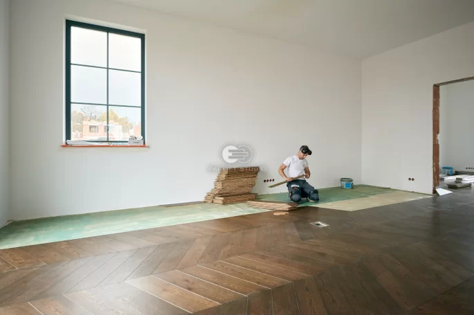 Floor installation - Walczak Spruce Hungarian Oak Ebony