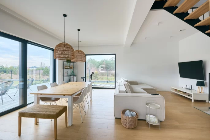 Polish Oaks - Diamond Prime Oak