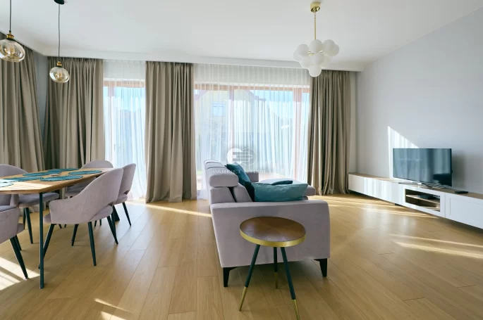 Polish Oaks - Prime Sandy Oak