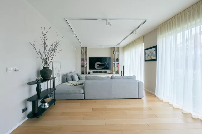 Polish Oaks - Sand Oak Prime