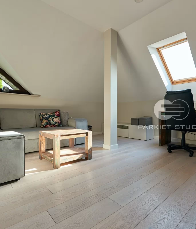 Polskie Dęby - Dąb Śnieżny Postarzany