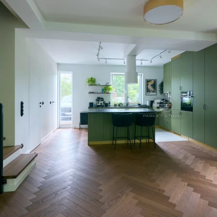 Polskie Dęby Jodła Klasyczna Dąb Cynamonowy Continent