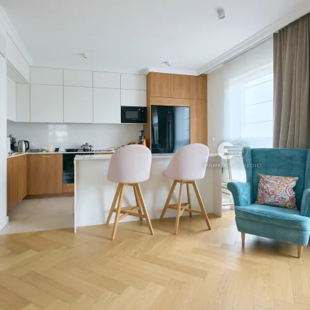 Polish Oak Spruce Classic Topaz Prestige