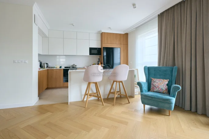 Polish Oak Spruce Classic Topaz Prestige