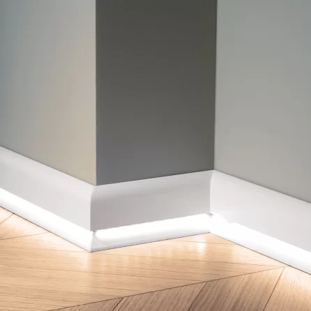 Listwa z frezem pod LED